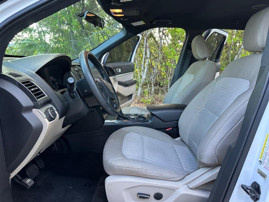 2018 Ford Explorer Base - Photo 9