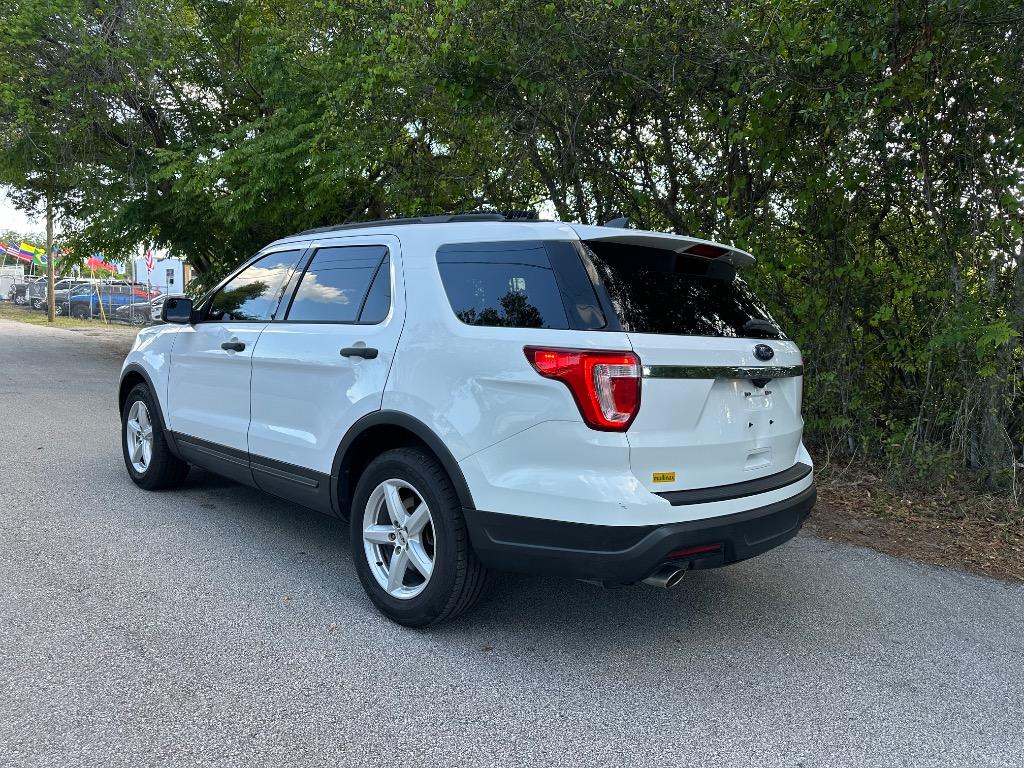 2018 Ford Explorer Base - Photo 6