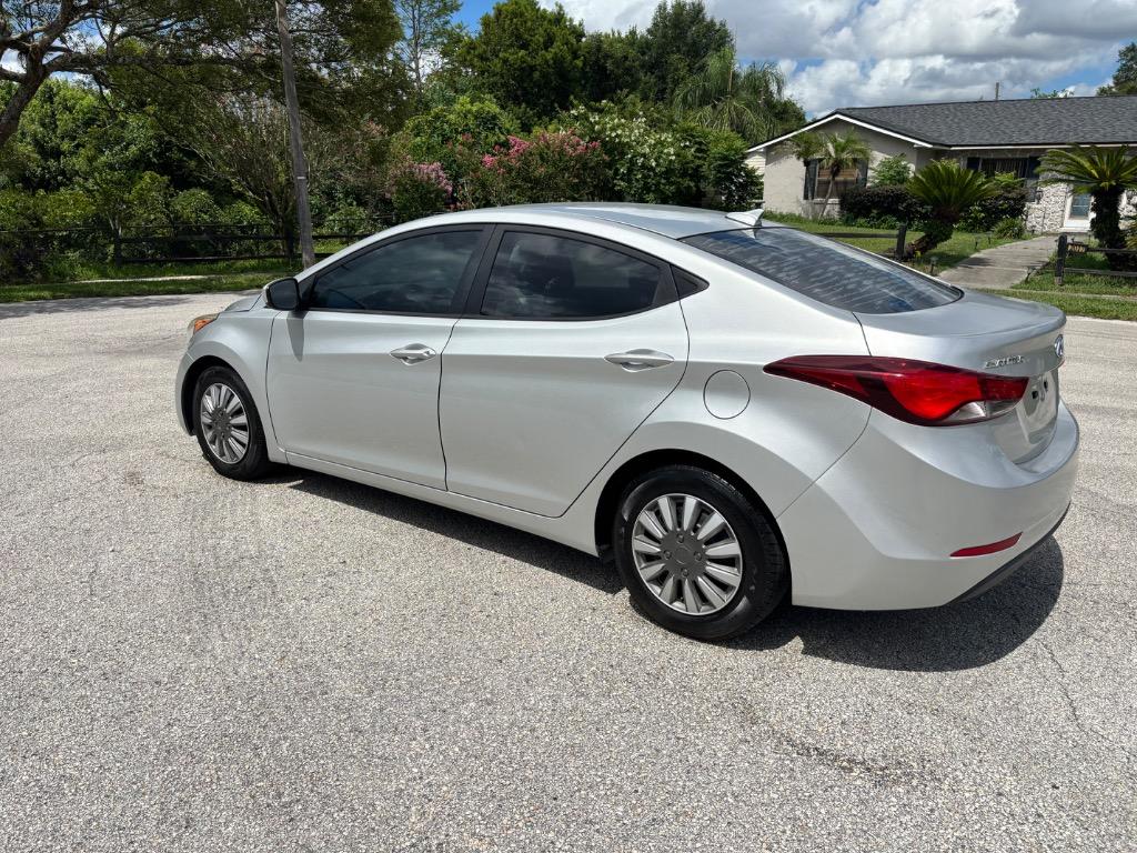 2016 Hyundai Elantra