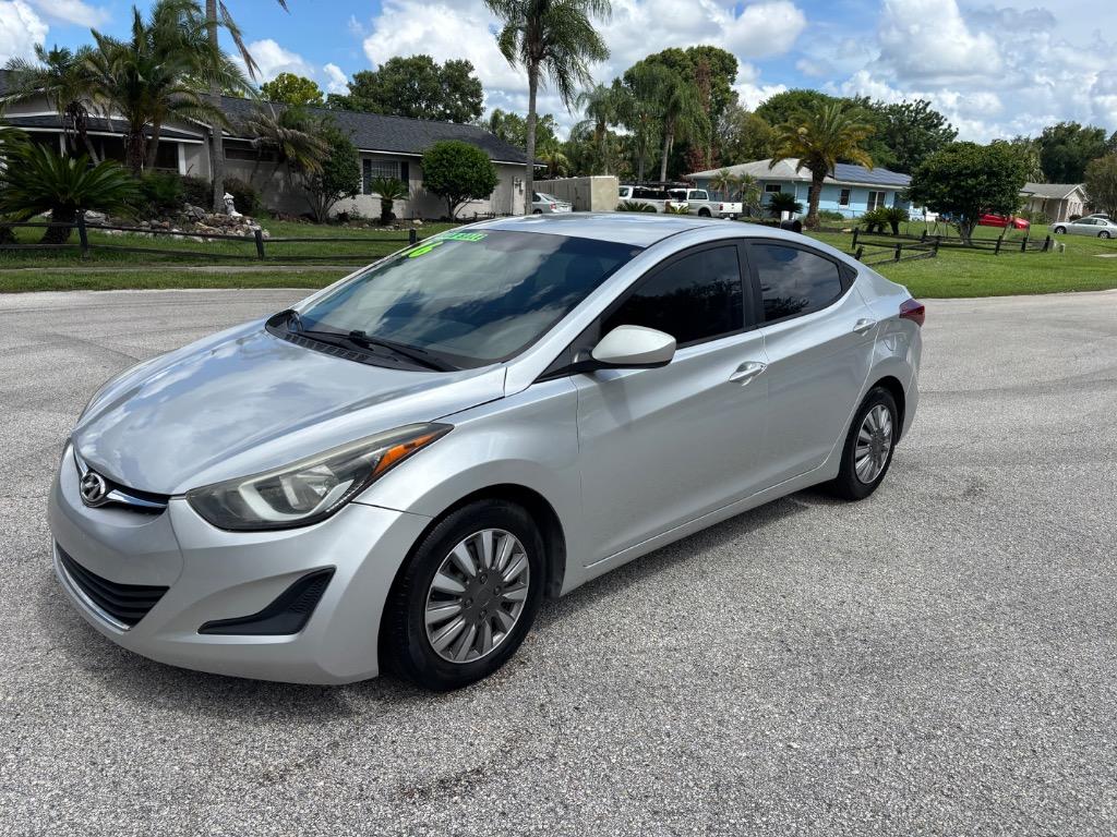 2016 Hyundai Elantra SE - Photo 6