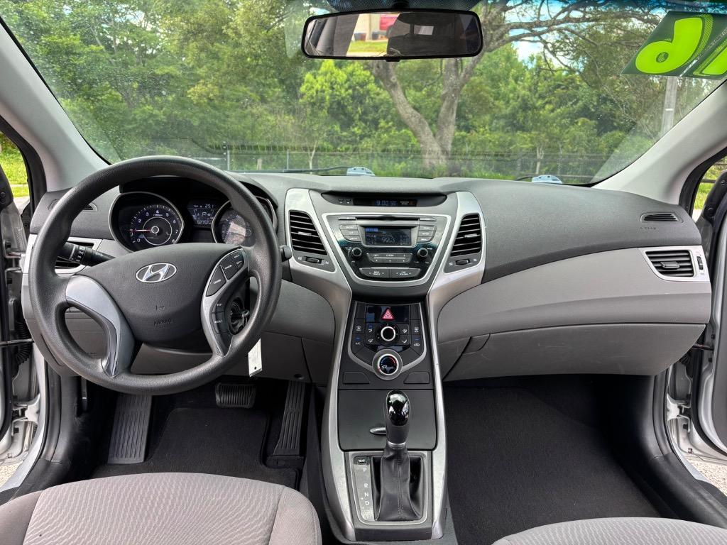 2016 Hyundai Elantra SE - Photo 13