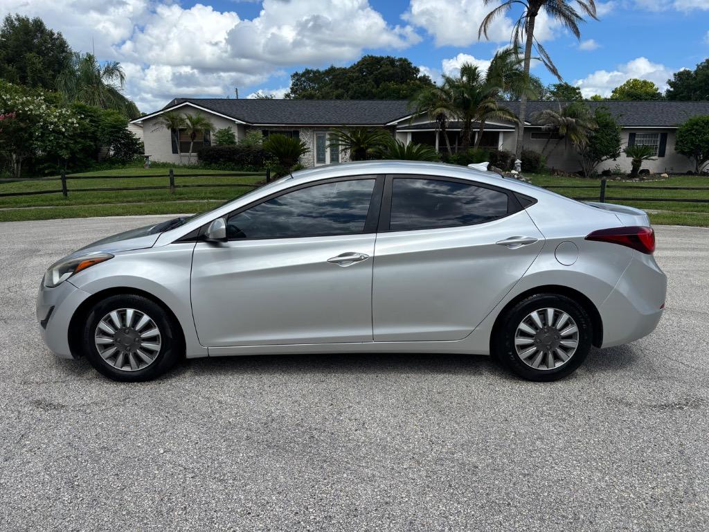 2016 Hyundai Elantra SE - Photo 7