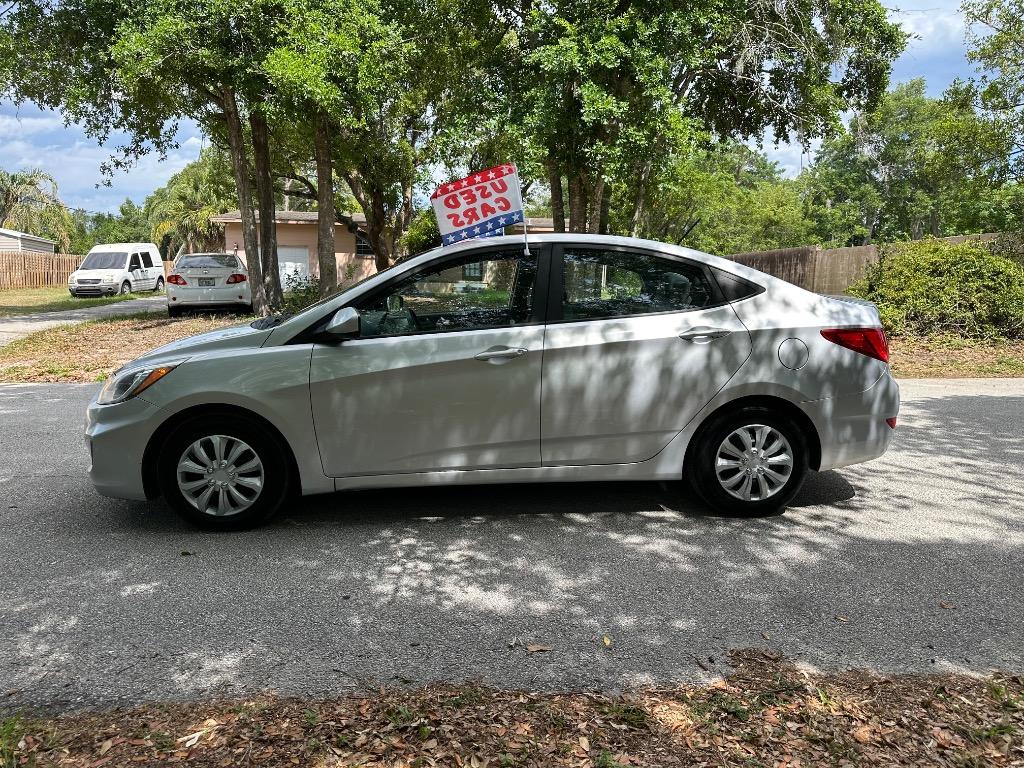 2016 Hyundai Accent SE - Photo 7